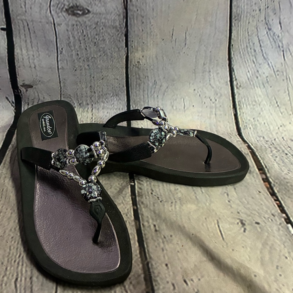 Grandco Women’s Beach Pool Beaded‎ Black Pewter Thong Flip Flop Sandals Sz 9 GUC